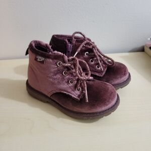 OshKosh B'gosh Velvet Kids Boots - Plum